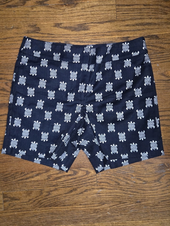 LOFT Pants - LOFT Navy Shorts with White Turtle Print
